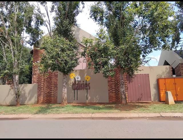 1 BEDROOM APARTMENT FOR SALE IN DASSIE RAND